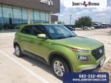 Used 2022 Hyundai Venue SE image 2