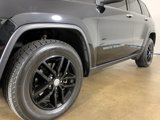 Used 2018 Jeep Grand Cherokee Limited image 2