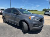Used 2023 Ford Edge SE w/ Black Appearance Package image 6