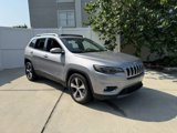 Used 2019 Jeep Cherokee Limited w/ Luxury Group image 3