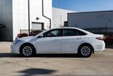 Used 2015 Toyota Camry LE image 4