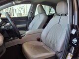Used 2022 Toyota Camry SE image 3