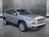 Used 2017 Jeep Cherokee Latitude w/ Comfort/Convenience Group image 3