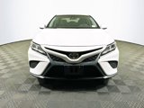 Used 2018 Toyota Camry SE image 3