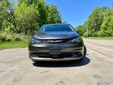 Used 2023 Chrysler Voyager LX image 3