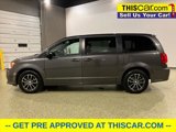 Used 2018 Dodge Grand Caravan SE image 4