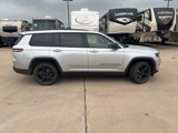 Used 2021 Jeep Grand Cherokee L Laredo image 2