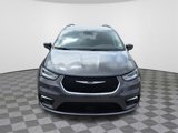Used 2022 Chrysler Pacifica Touring-L image 3