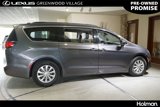 Used 2017 Chrysler Pacifica Touring-L image 4