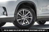 Used 2019 Toyota Highlander XLE image 2