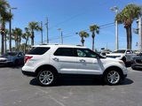 Used 2013 Ford Explorer XLT image 3