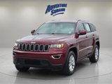 Used 2021 Jeep Grand Cherokee Laredo image 2