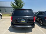 Used 2017 Dodge Grand Caravan GT image 2