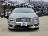 Used 2020 Lincoln MKZ image 2