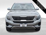Certified 2023 Kia Seltos LX image 2
