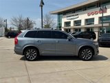 Used 2018 Volvo XC90 T5 Momentum w/ Convenience Package image 4
