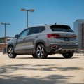 Certified 2022 Volkswagen Taos SEL w/ Panoramic Sunroof Package image 5