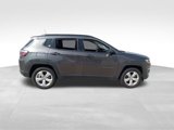 Used 2020 Jeep Compass Latitude image 3
