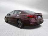 Used 2023 Nissan Altima 2.5 SV image 5