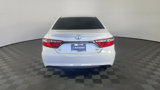 Used 2016 Toyota Camry SE image 5