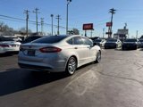 Used 2016 Ford Fusion SE image 5