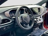 New 2025 Chrysler Pacifica Select image 4