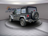 Used 2016 Jeep Wrangler Unlimited Sahara image 2