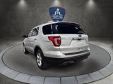 Used 2018 Ford Explorer XLT image 3