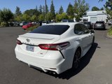 Used 2020 Toyota Camry SE image 5