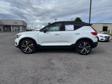 Certified 2022 Volvo XC40 T5 R-Design w/ Climate Package image 4