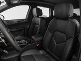 Certified 2024 Porsche Macan image 5