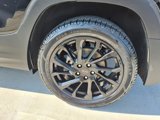 Used 2023 GMC Terrain SLT w/ Elevation Edition image 6