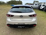Used 2022 MAZDA MAZDA3 s image 4