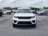 Certified 2023 Jeep Grand Cherokee Laredo image 3