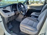 Used 2017 Toyota Sienna LE image 2