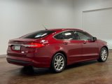 Used 2017 Ford Fusion SE w/ Fusion SE Technology Package image 4