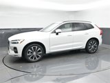 Used 2022 Volvo XC60 B5 Momentum w/ Advanced Package image 4