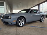 Used 2018 Dodge Challenger SXT image 4