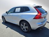 Used 2021 Volvo XC60 T5 Momentum w/ Premium Package image 3