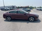 Used 2020 Buick Regal Essence image 2