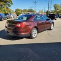 Used 2010 Ford Taurus SEL image 6