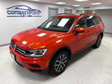 Used 2019 Volkswagen Tiguan SE w/ Panoramic Sunroof Package image 2
