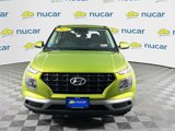 Certified 2022 Hyundai Venue SE image 2