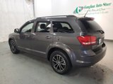 Used 2018 Dodge Journey SE w/ Blacktop Package image 3