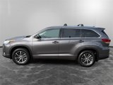 Used 2018 Toyota Highlander XLE image 2