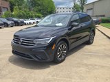 Used 2024 Volkswagen Tiguan S image 4