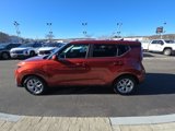 Used 2023 Kia Soul LX w/ LX Technology Package image 4