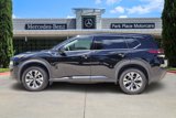 Used 2021 Nissan Rogue SV image 3