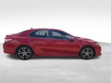 Used 2020 Toyota Camry SE image 6