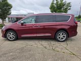 Used 2018 Chrysler Pacifica Limited image 5